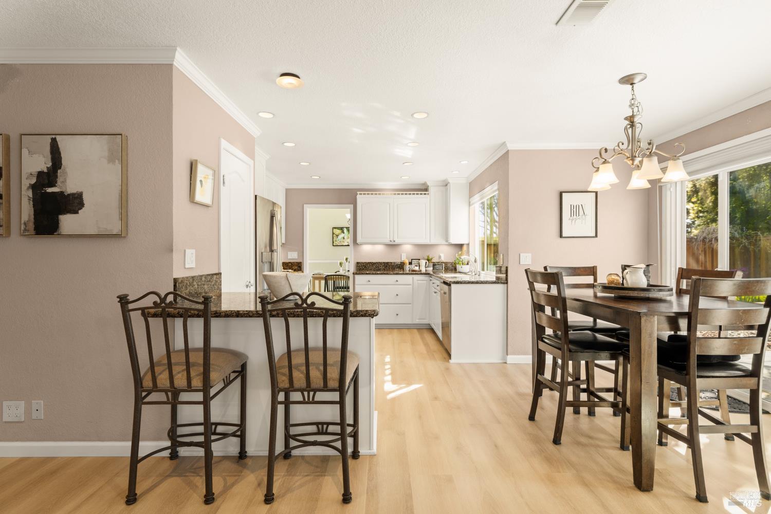 Detail Gallery Image 24 of 87 For 635 Daffodil Dr, Benicia,  CA 94510 - 4 Beds | 2/1 Baths