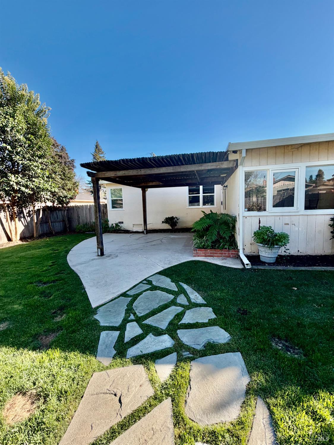 Detail Gallery Image 47 of 55 For 2766 Iowa St, Napa,  CA 94558 - 3 Beds | 1/1 Baths