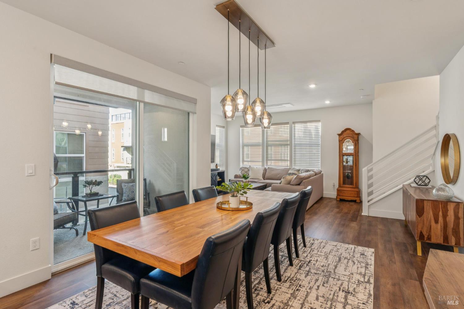 Detail Gallery Image 7 of 39 For 317 Verandah Ave, Novato,  CA 94945 - 3 Beds | 2/1 Baths