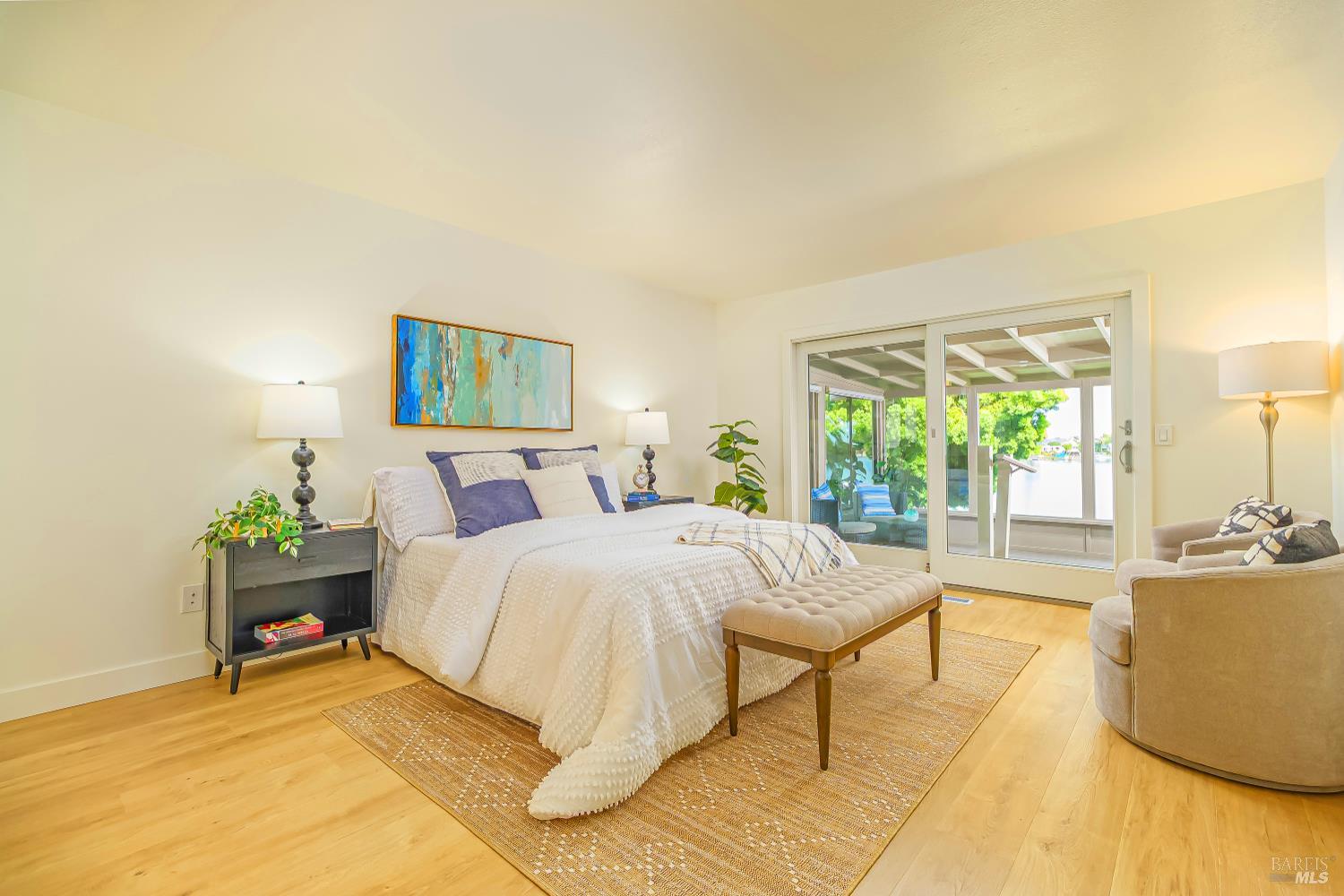 Detail Gallery Image 22 of 37 For 45 Del Oro Lagoon Dr, Novato,  CA 94949 - 3 Beds | 2 Baths