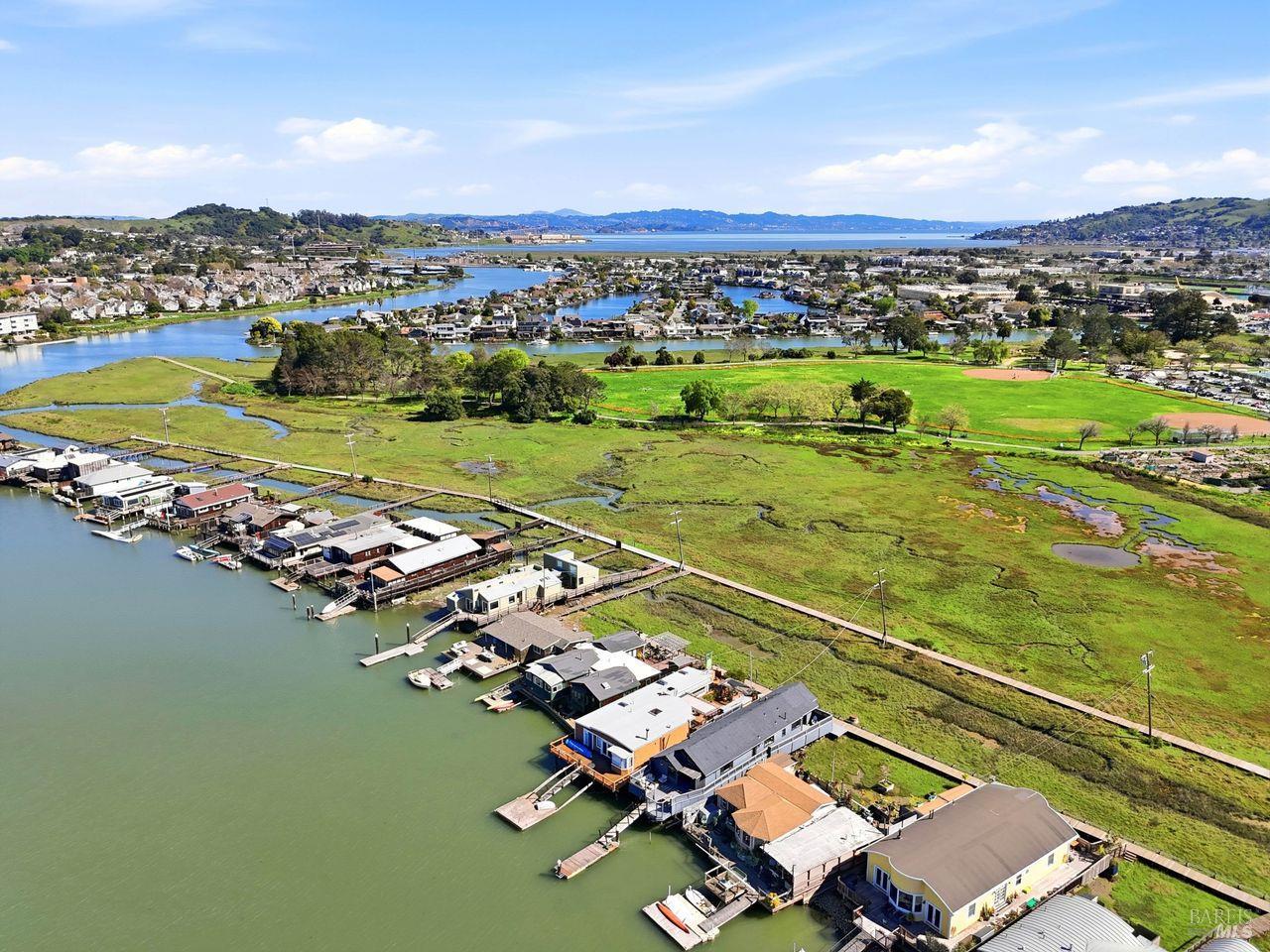 Detail Gallery Image 36 of 37 For 21 Boardwalk One Unkn, Larkspur,  CA 94939 - 3 Beds | 2 Baths