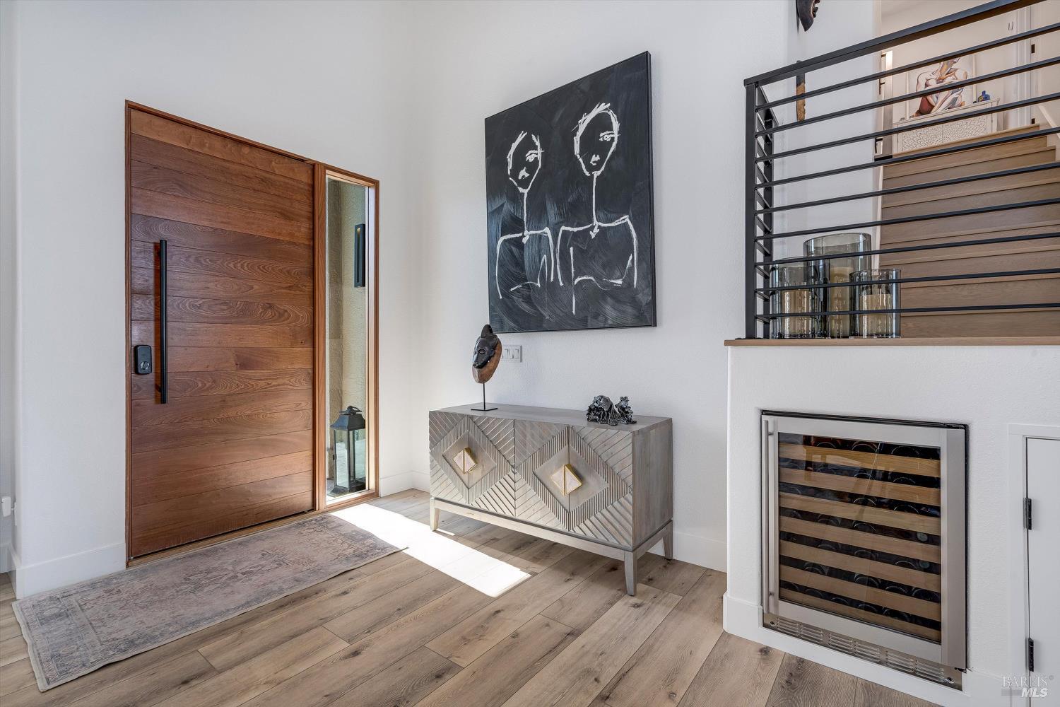 Detail Gallery Image 14 of 77 For 100 S Newport Dr, Napa,  CA 94559 - 4 Beds | 2/1 Baths