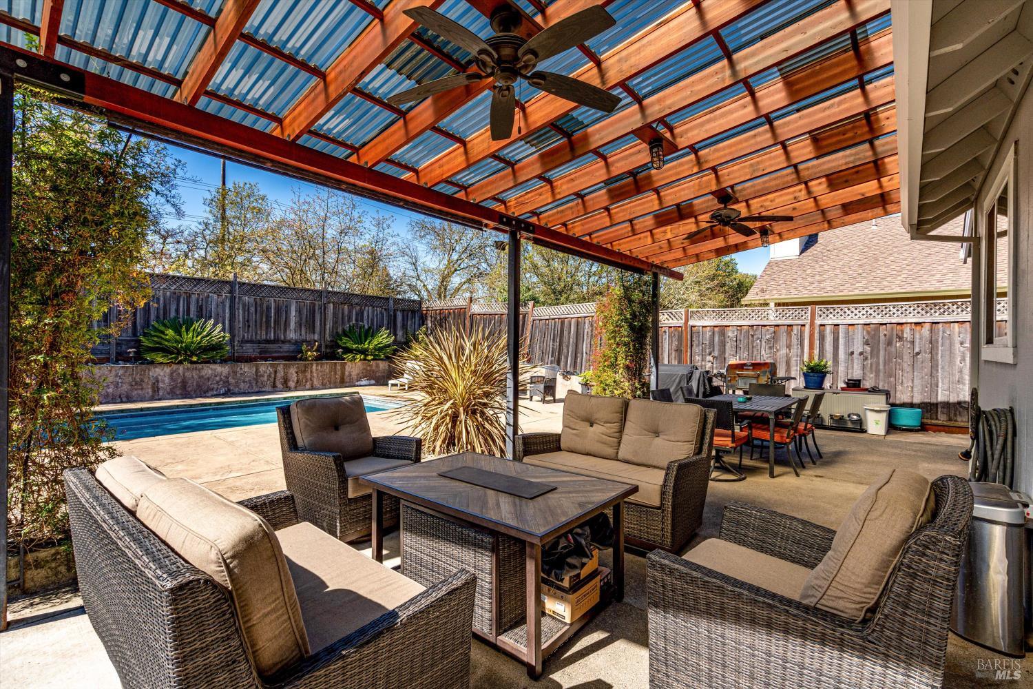 Detail Gallery Image 62 of 65 For 532 Walten Way, Windsor,  CA 95492 - 4 Beds | 2/1 Baths