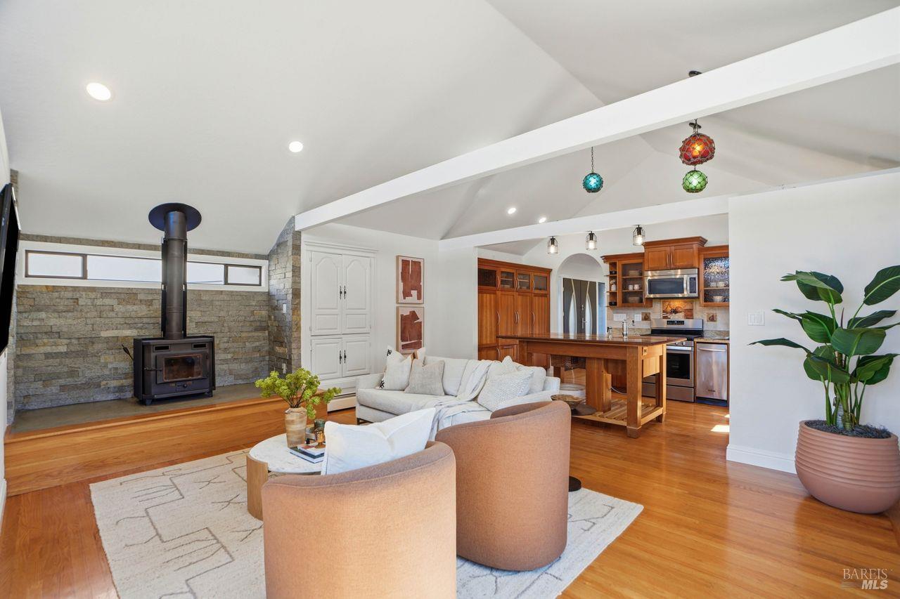 Detail Gallery Image 7 of 37 For 21 Boardwalk One Unkn, Larkspur,  CA 94939 - 3 Beds | 2 Baths