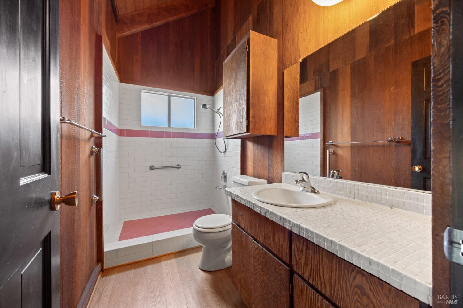 Detail Gallery Image 19 of 29 For 191 Buchanan Dr, Sausalito,  CA 94965 - 2 Beds | 1 Baths