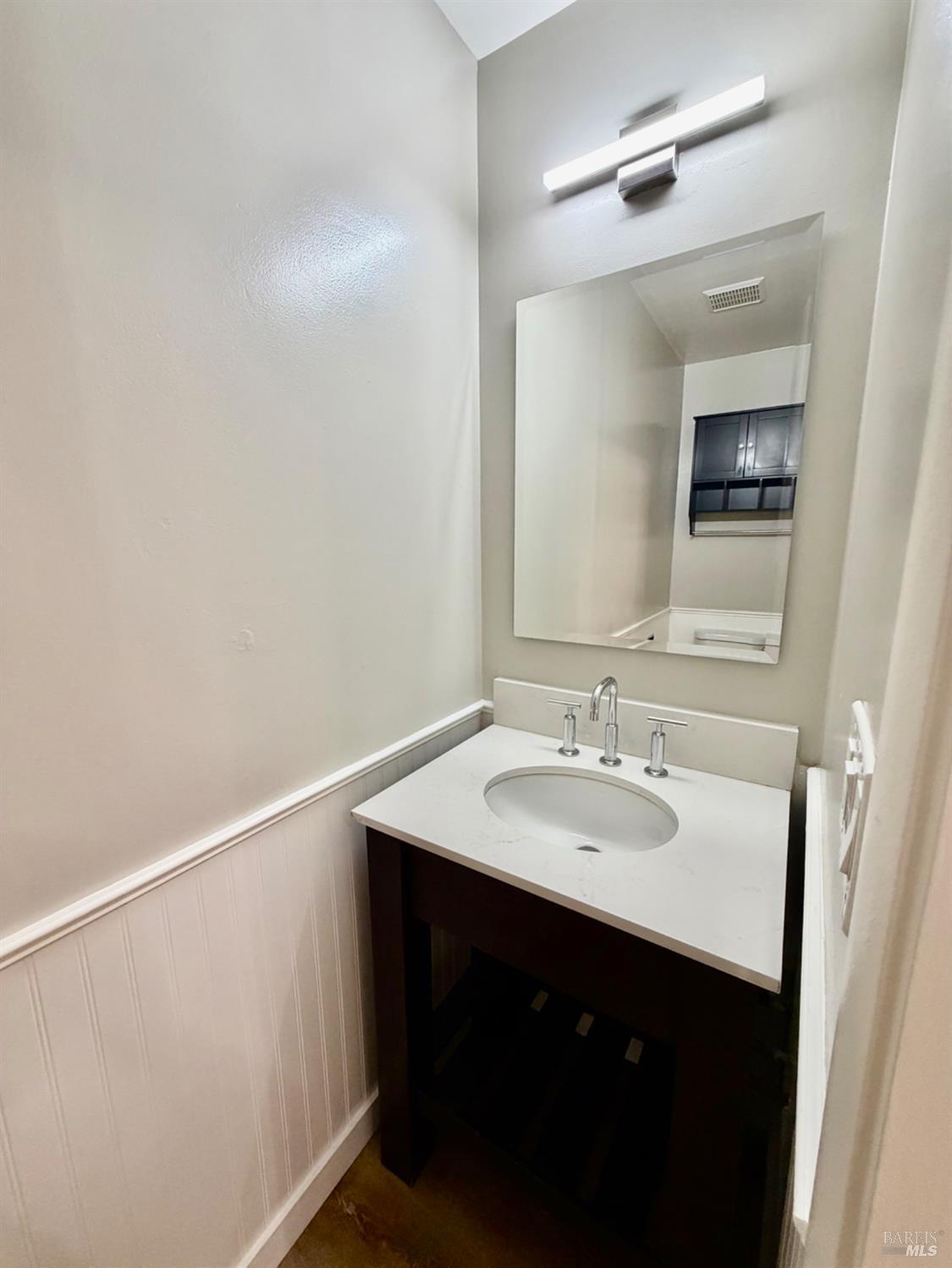 Detail Gallery Image 43 of 55 For 2766 Iowa St, Napa,  CA 94558 - 3 Beds | 1/1 Baths