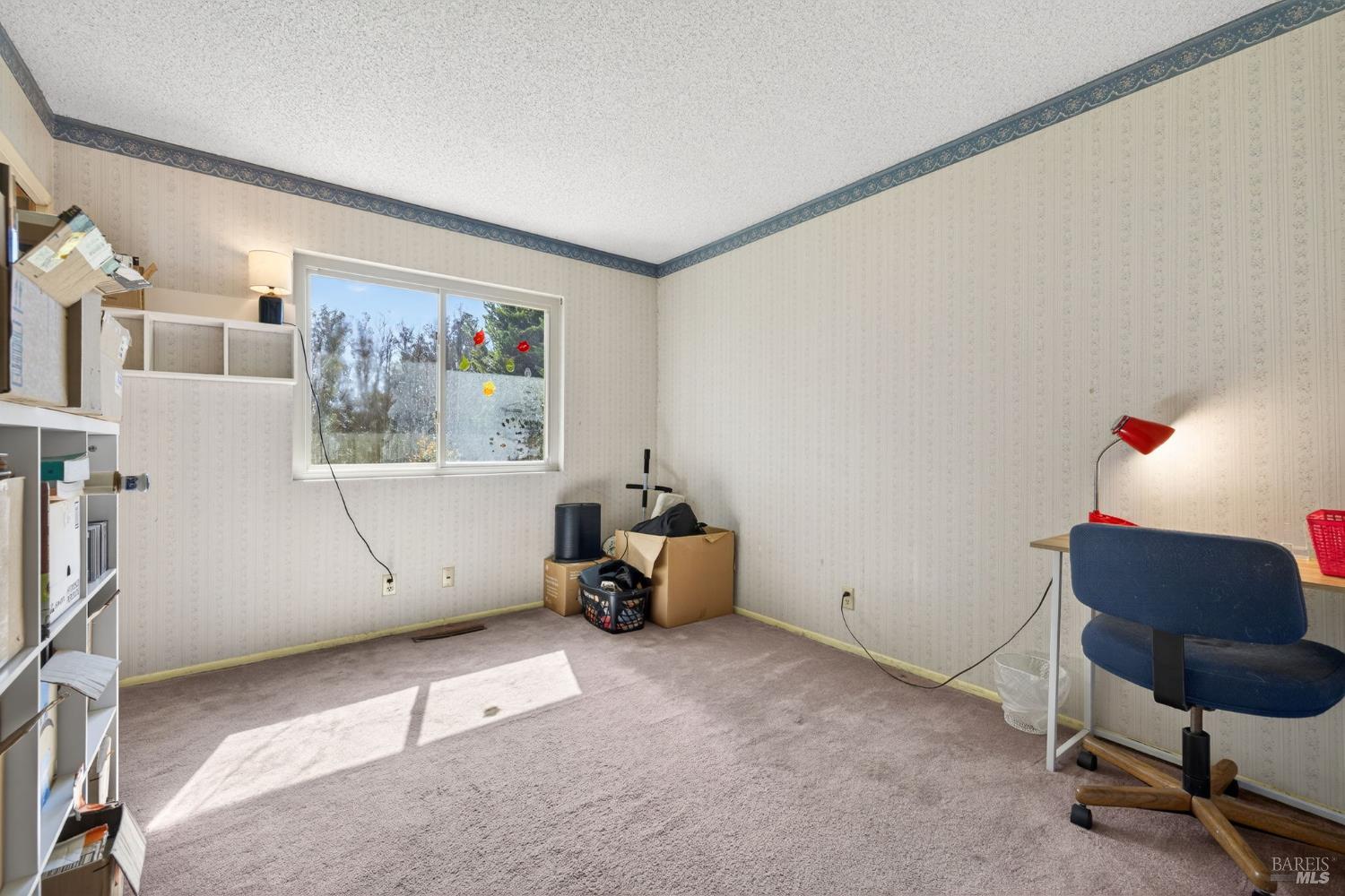 Detail Gallery Image 13 of 21 For 410 E Railroad Ave, Cotati,  CA 94931 - 3 Beds | 3 Baths