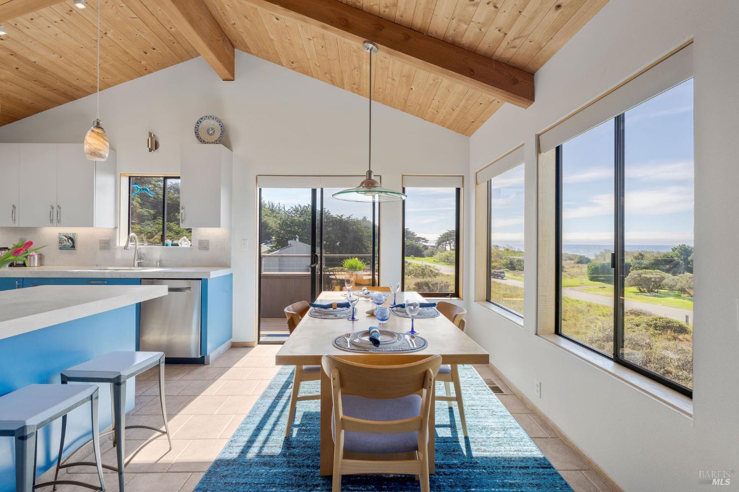 Detail Gallery Image 4 of 70 For 39574 Leeward Rd, The Sea Ranch,  CA 95497 - 2 Beds | 3 Baths