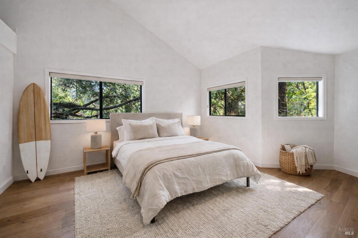 Detail Gallery Image 19 of 30 For 250 Evergreen Ave, Mill Valley,  CA 94941 - 3 Beds | 2 Baths