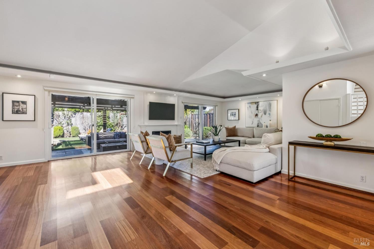 Detail Gallery Image 3 of 64 For 38 Cornell Ave, Larkspur,  CA 94939 - 5 Beds | 3 Baths