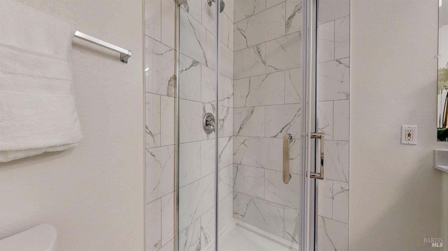 Detail Gallery Image 44 of 63 For 1253 Royal Oak Ter #C,  Novato,  CA 94947 - 3 Beds | 2/1 Baths