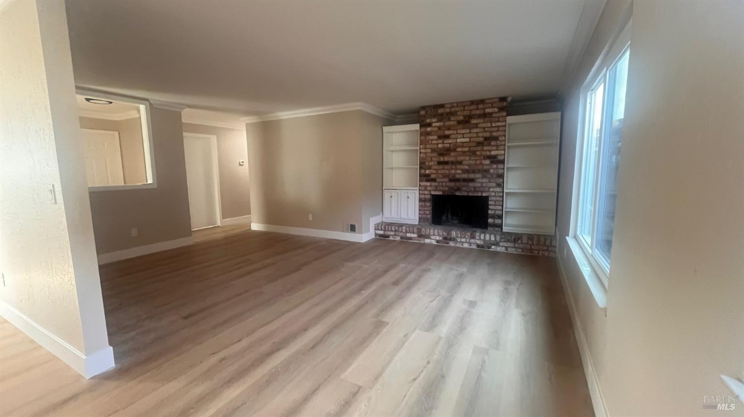 Detail Gallery Image 4 of 11 For 482 Vivienne Dr, Watsonville,  CA 95076 - 2 Beds | 2 Baths