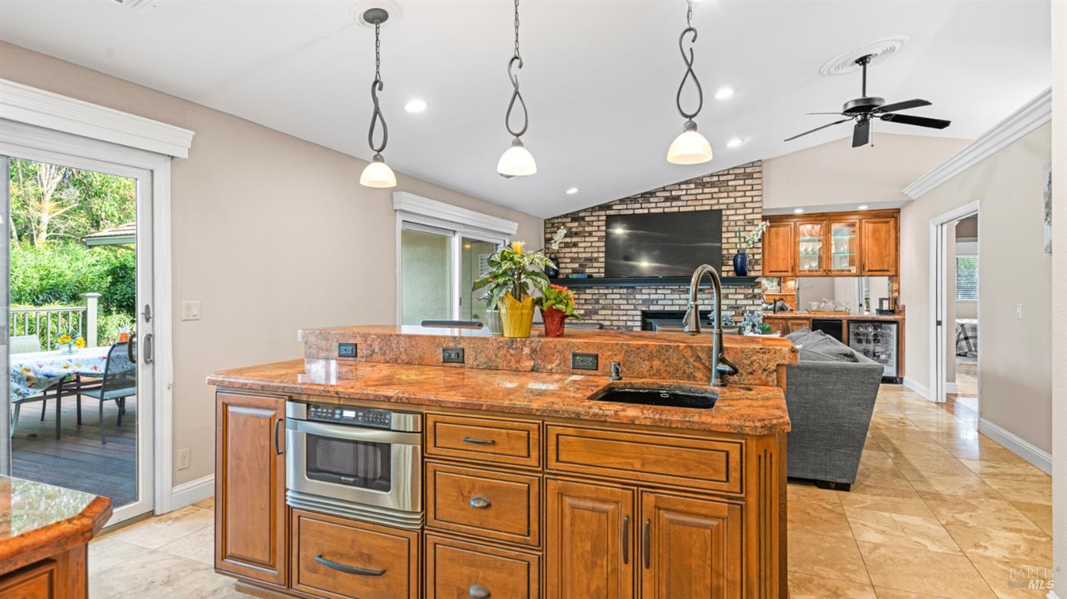 Detail Gallery Image 15 of 49 For 173 San Jose Ct, Vacaville,  CA 95688 - 4 Beds | 2 Baths