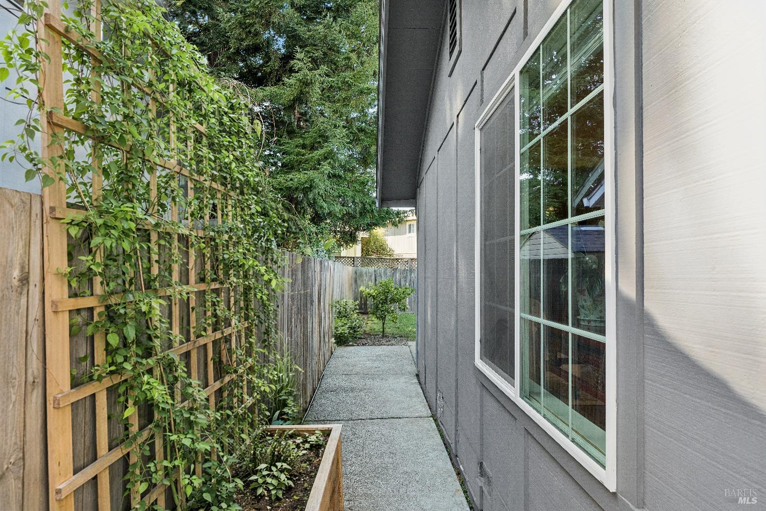 Detail Gallery Image 31 of 31 For 731 5th St, Sonoma,  CA 95476 - 3 Beds | 2 Baths