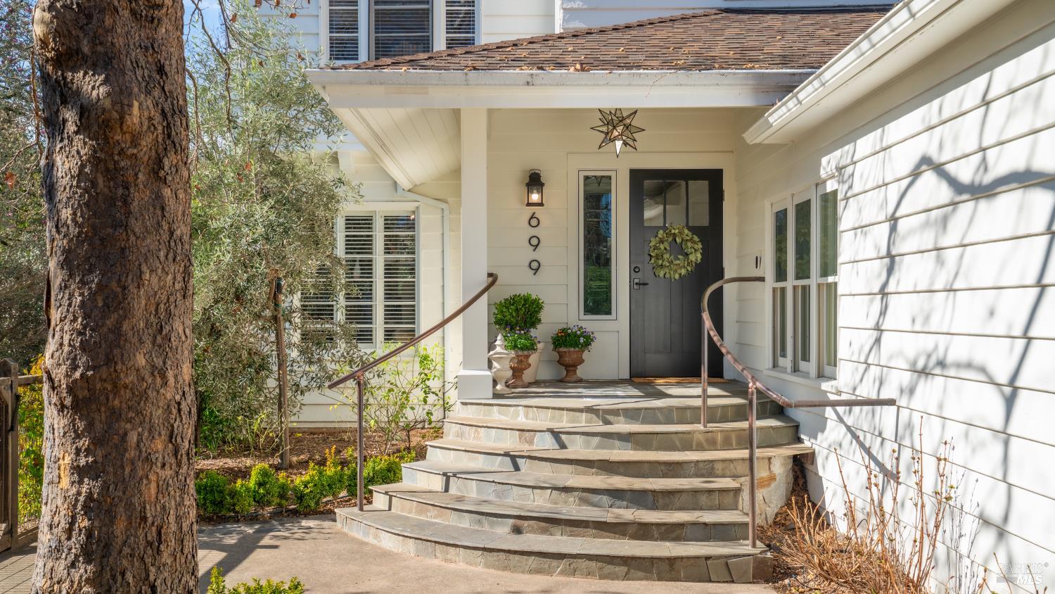 Detail Gallery Image 29 of 30 For 699 Grove St, Healdsburg,  CA 95448 - 4 Beds | 3 Baths