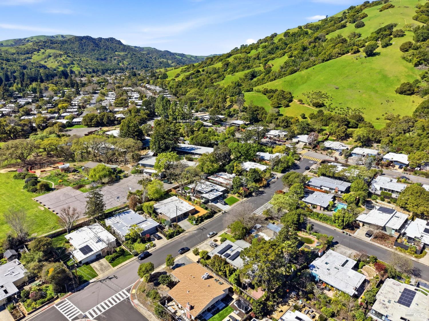 Detail Gallery Image 28 of 56 For 2151 Danberry Ln, San Rafael,  CA 94903 - 4 Beds | 2 Baths