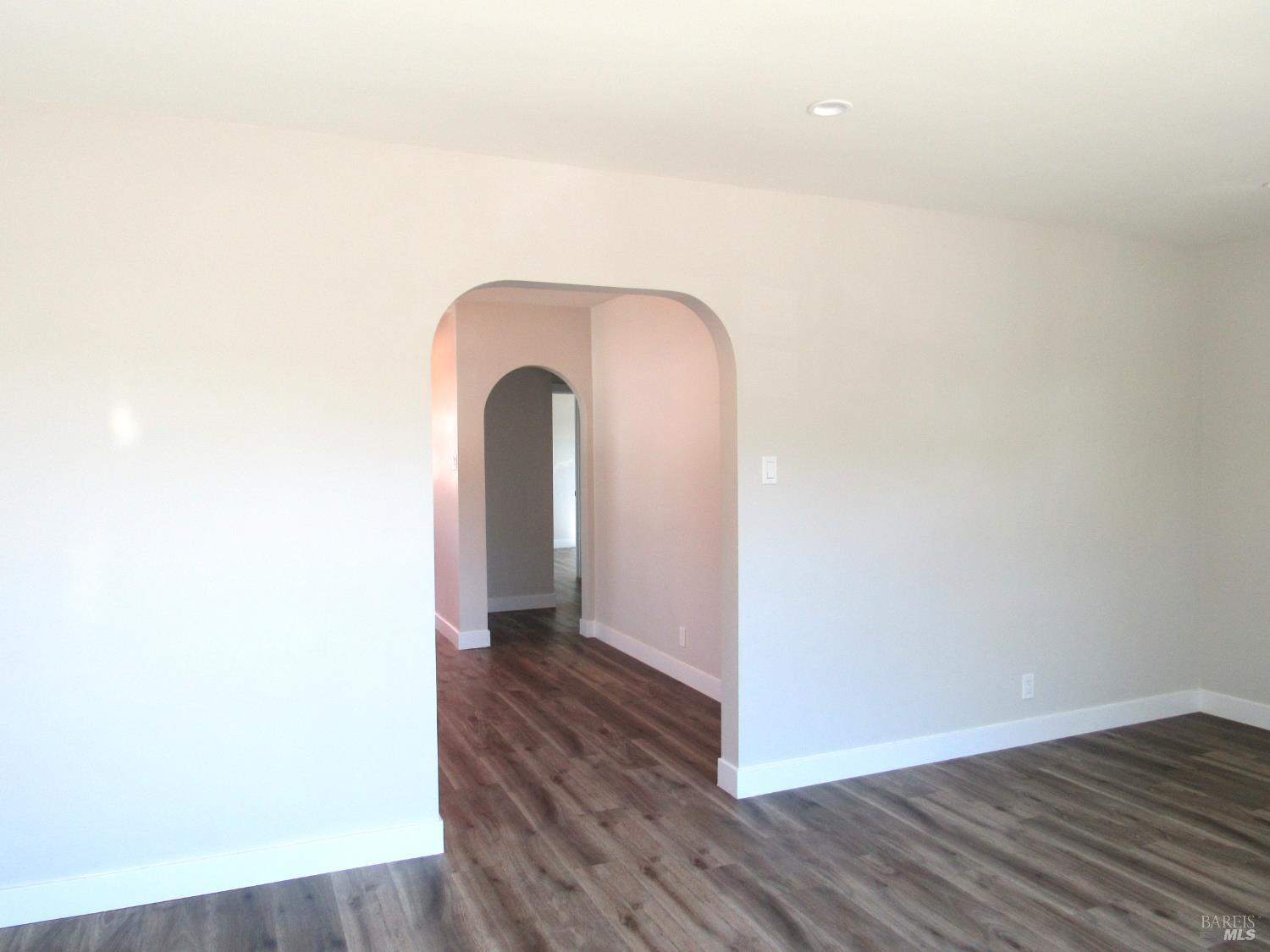 Detail Gallery Image 9 of 27 For 196 Church St, Sonoma,  CA 95476 - 2 Beds | 1 Baths