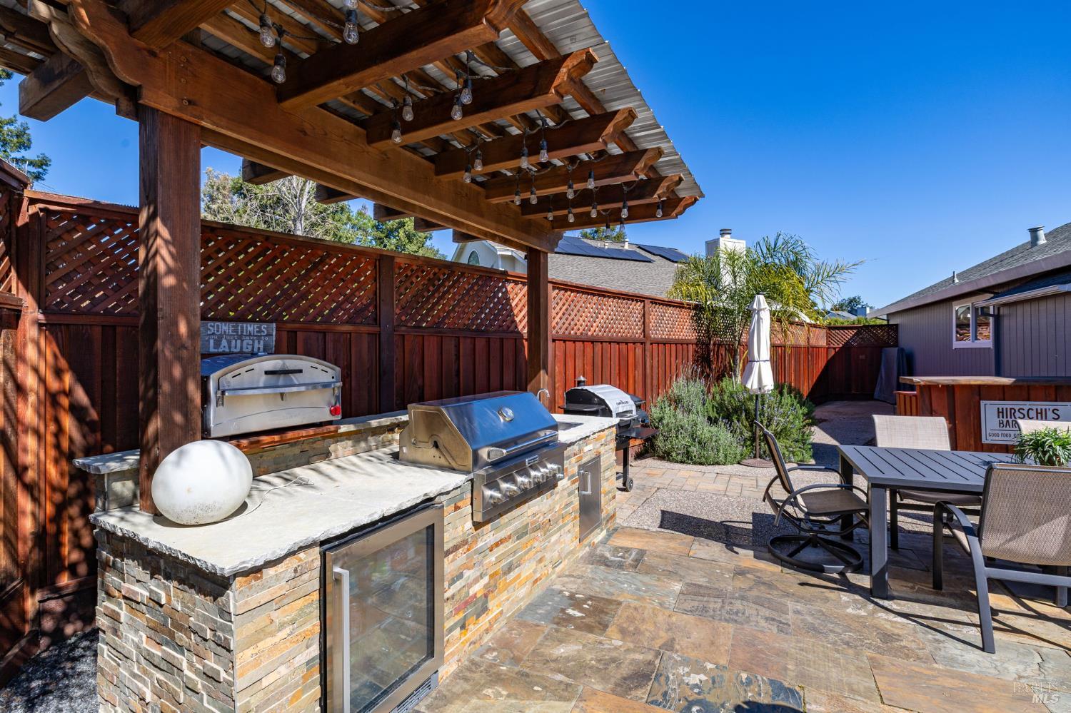 Detail Gallery Image 40 of 47 For 1301 Megan Pl, Rohnert Park,  CA 94928 - 3 Beds | 2 Baths