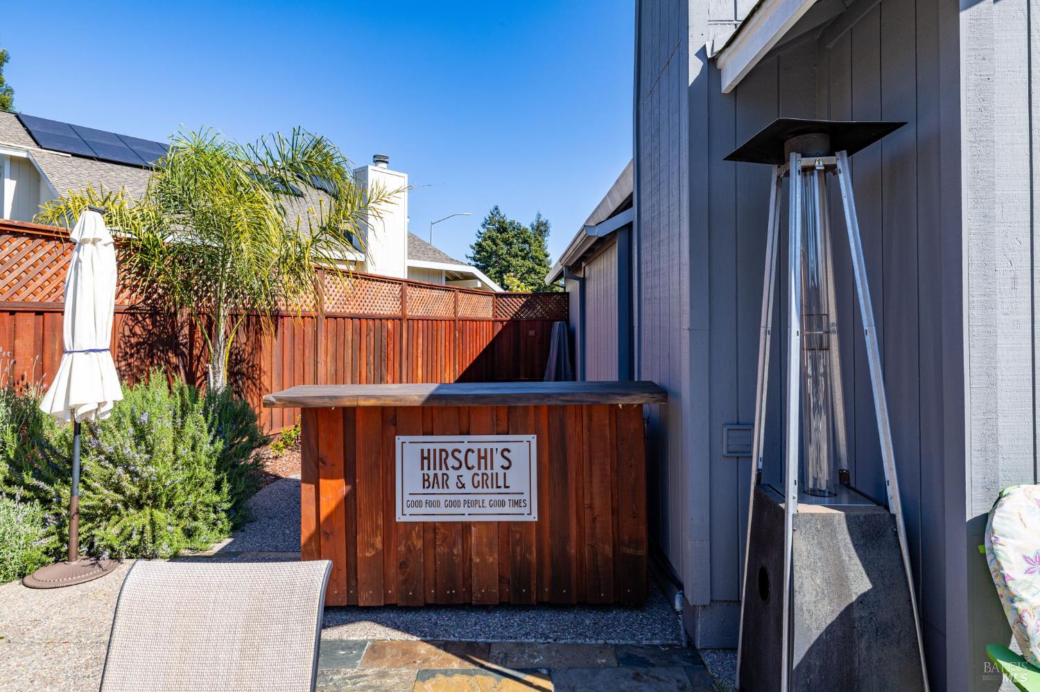 Detail Gallery Image 41 of 47 For 1301 Megan Pl, Rohnert Park,  CA 94928 - 3 Beds | 2 Baths