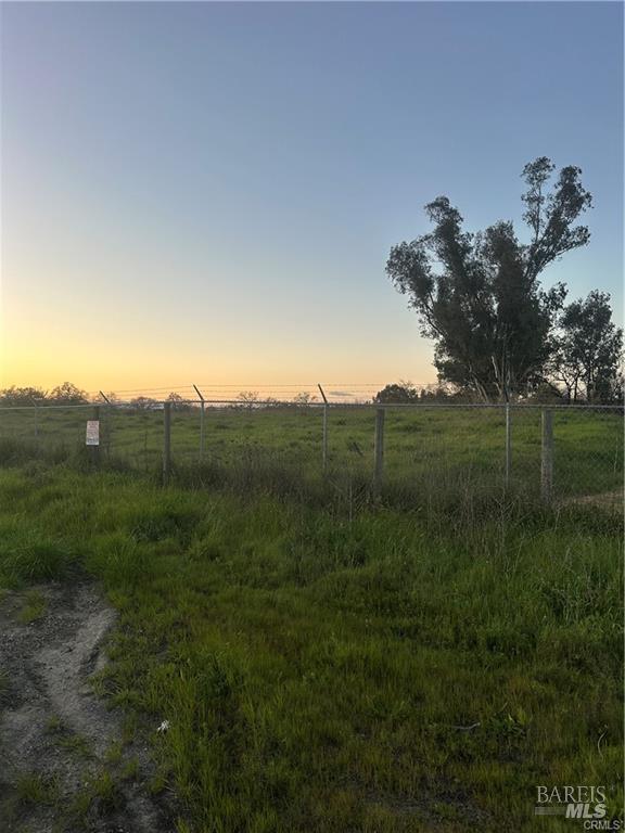 Detail Gallery Image 4 of 11 For 705 Shiloh Rd, Windsor,  CA 95492 - – Beds | – Baths