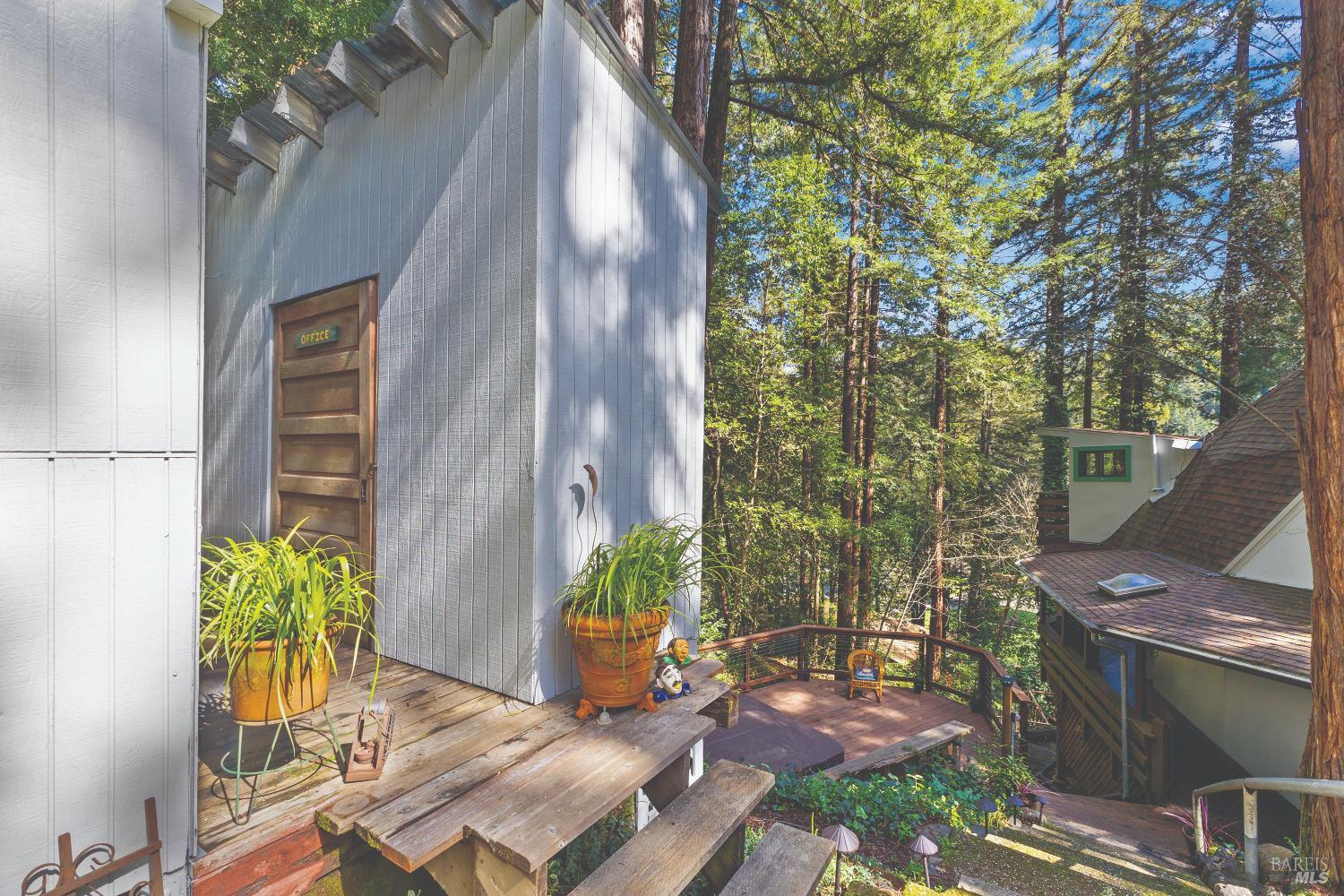 Detail Gallery Image 4 of 77 For 9085 Middle Ter, Monte Rio,  CA 95462 - 1 Beds | 1/1 Baths