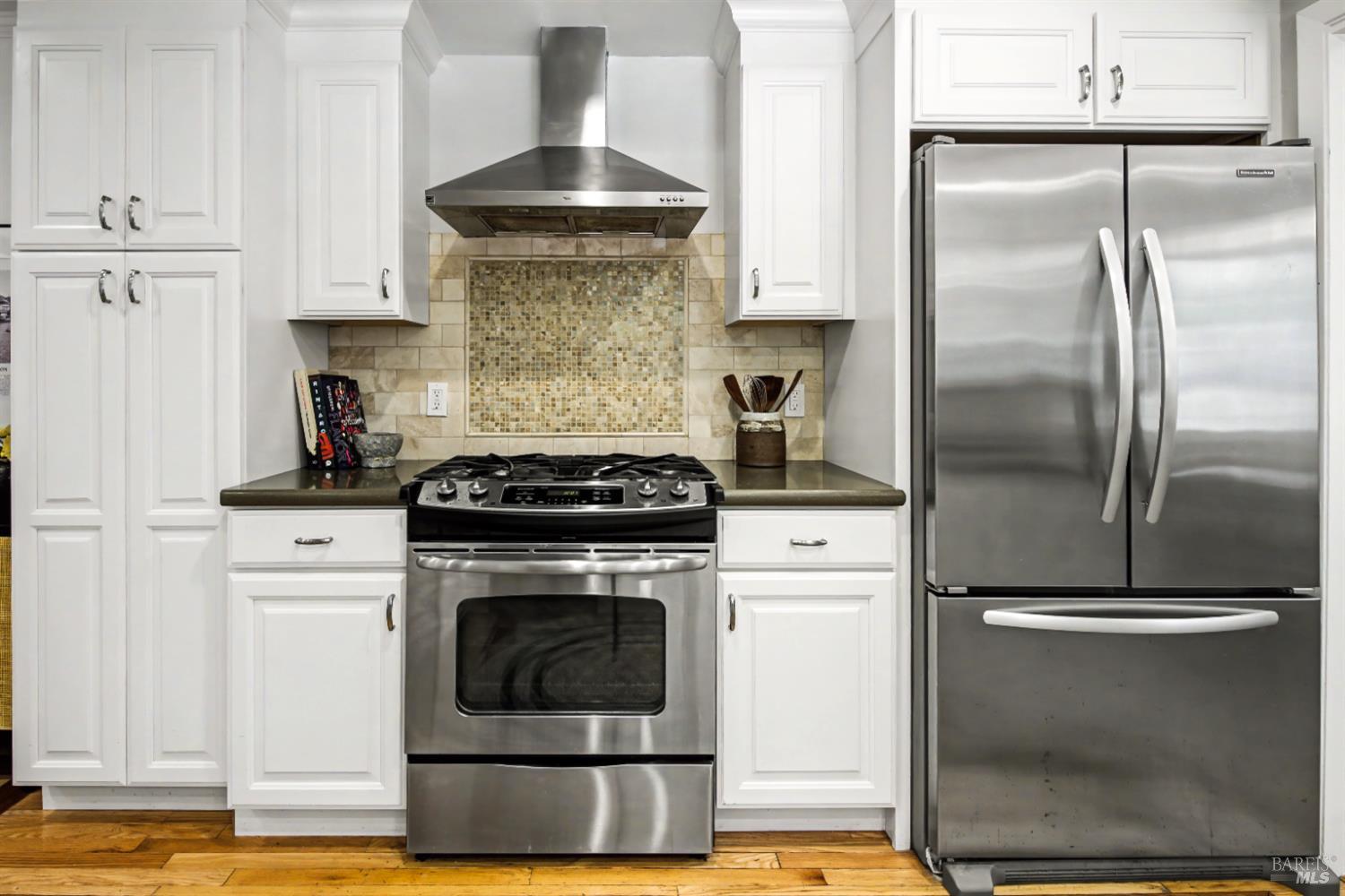 Detail Gallery Image 18 of 48 For 255 Knight Dr, San Rafael,  CA 94901 - 3 Beds | 2 Baths