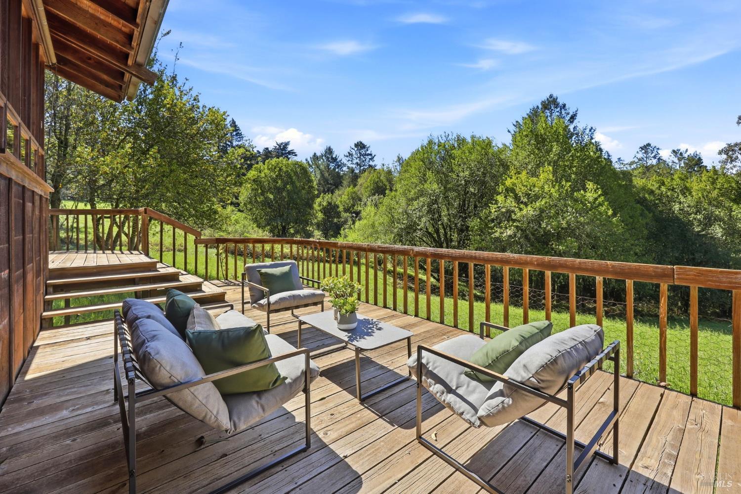 Detail Gallery Image 16 of 63 For 4142 Burnside Rd, Sebastopol,  CA 95472 - 3 Beds | 3 Baths