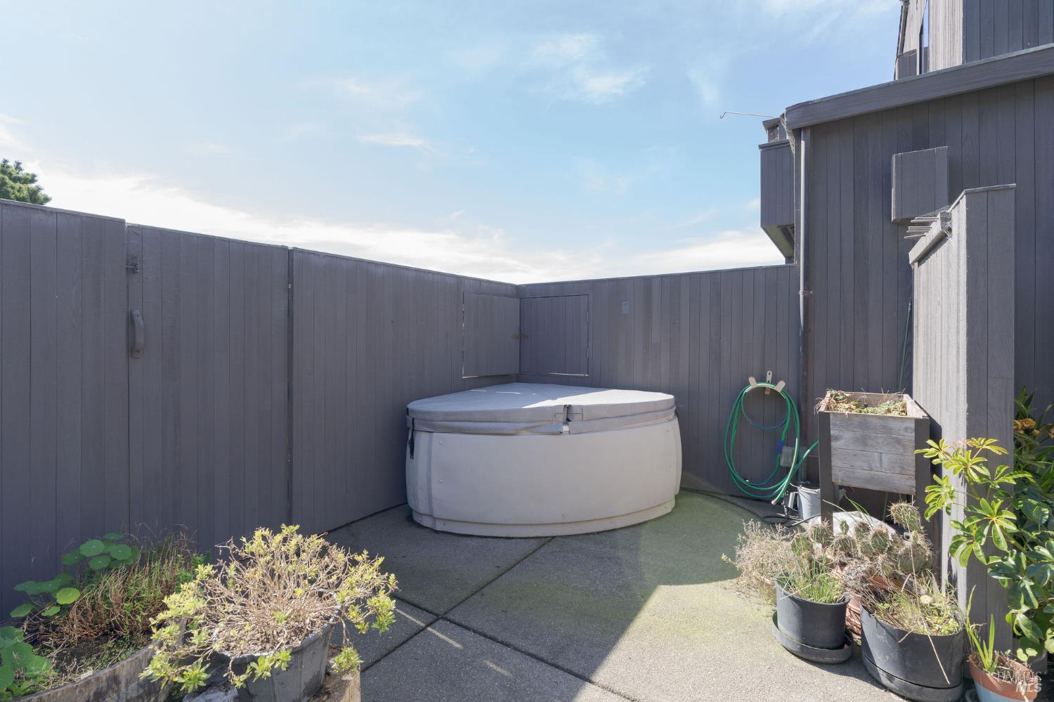 Detail Gallery Image 48 of 70 For 39574 Leeward Rd, The Sea Ranch,  CA 95497 - 2 Beds | 3 Baths