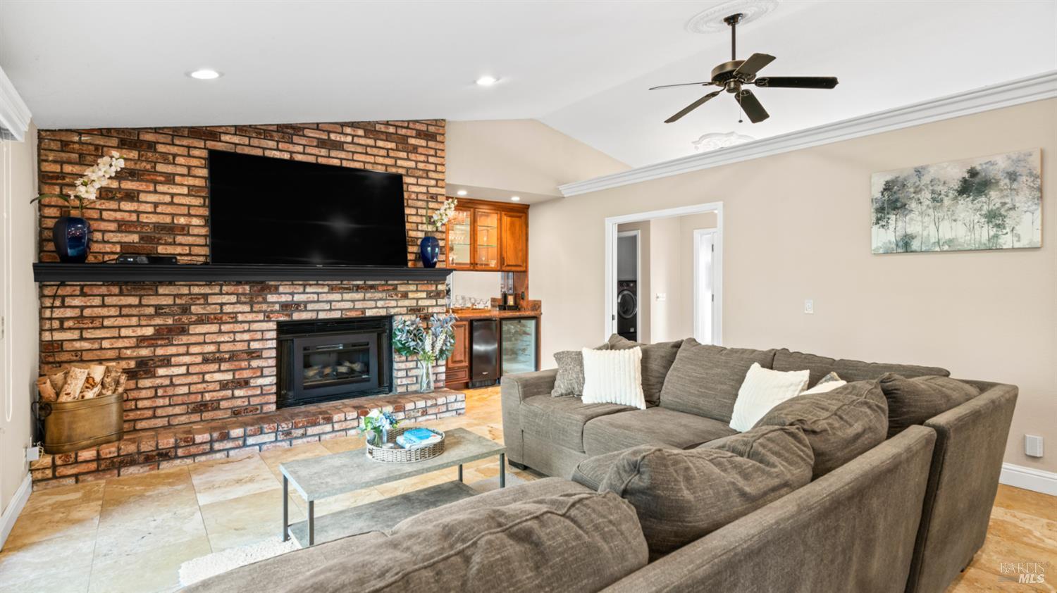 Detail Gallery Image 16 of 49 For 173 San Jose Ct, Vacaville,  CA 95688 - 4 Beds | 2 Baths