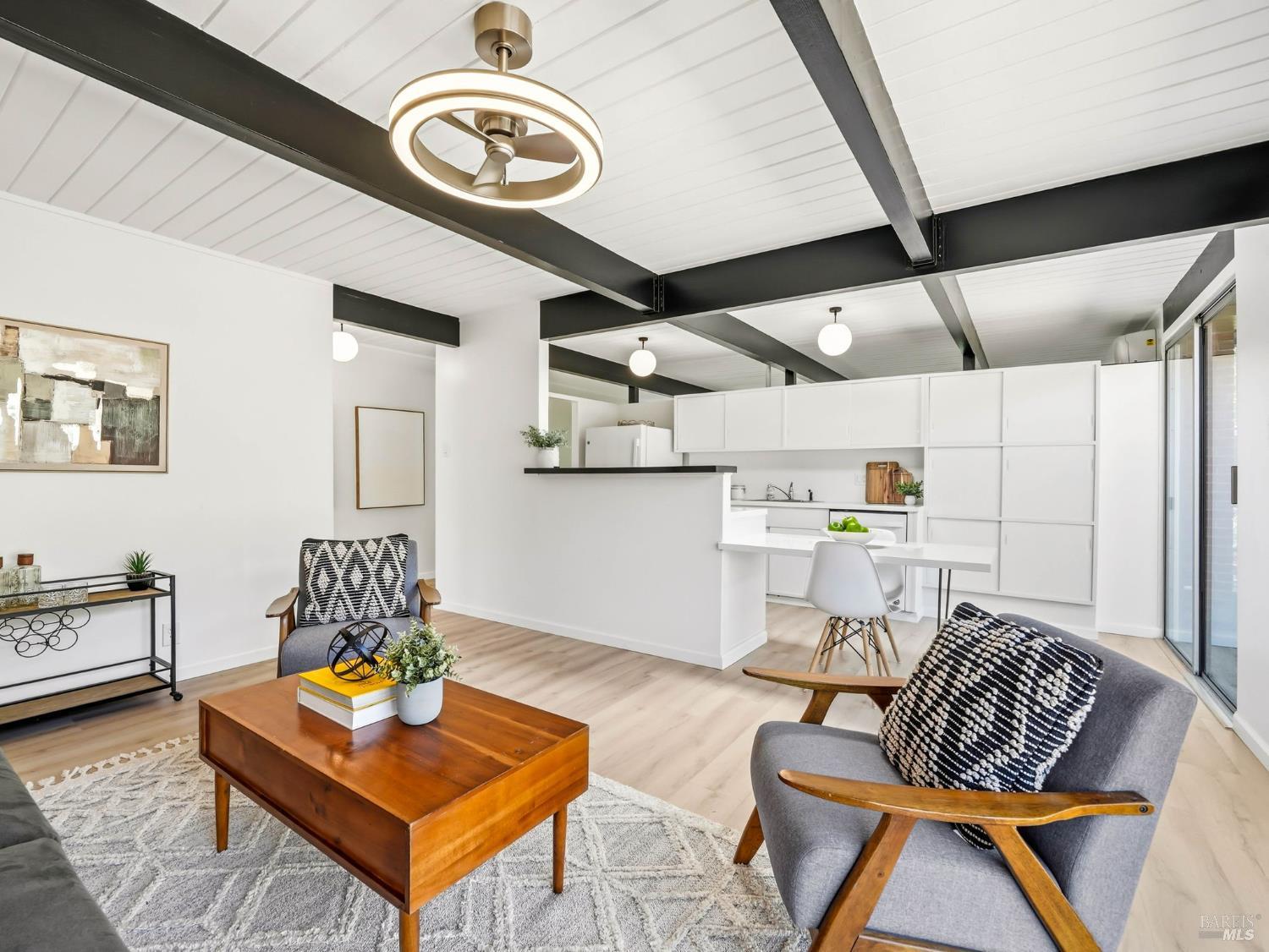 Detail Gallery Image 10 of 56 For 2151 Danberry Ln, San Rafael,  CA 94903 - 4 Beds | 2 Baths