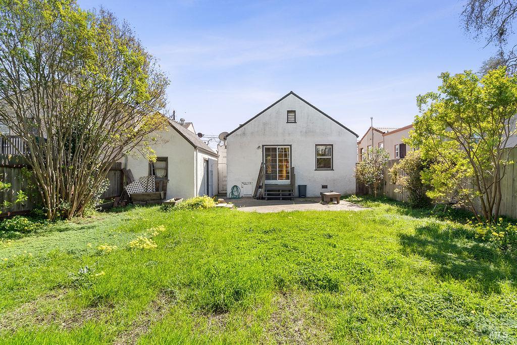 Detail Gallery Image 22 of 32 For 1434 Beach St, Vallejo,  CA 94590 - 2 Beds | 1 Baths