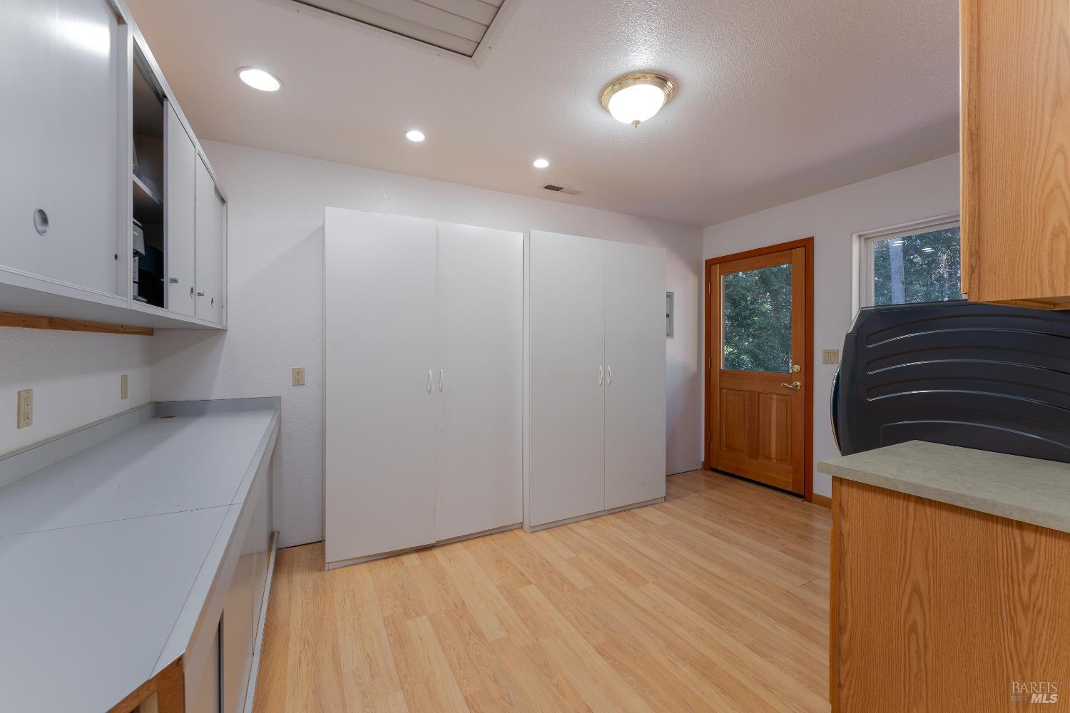 Detail Gallery Image 18 of 42 For 4862 Blue Lake Rd, Willits,  CA 95490 - 3 Beds | 2 Baths