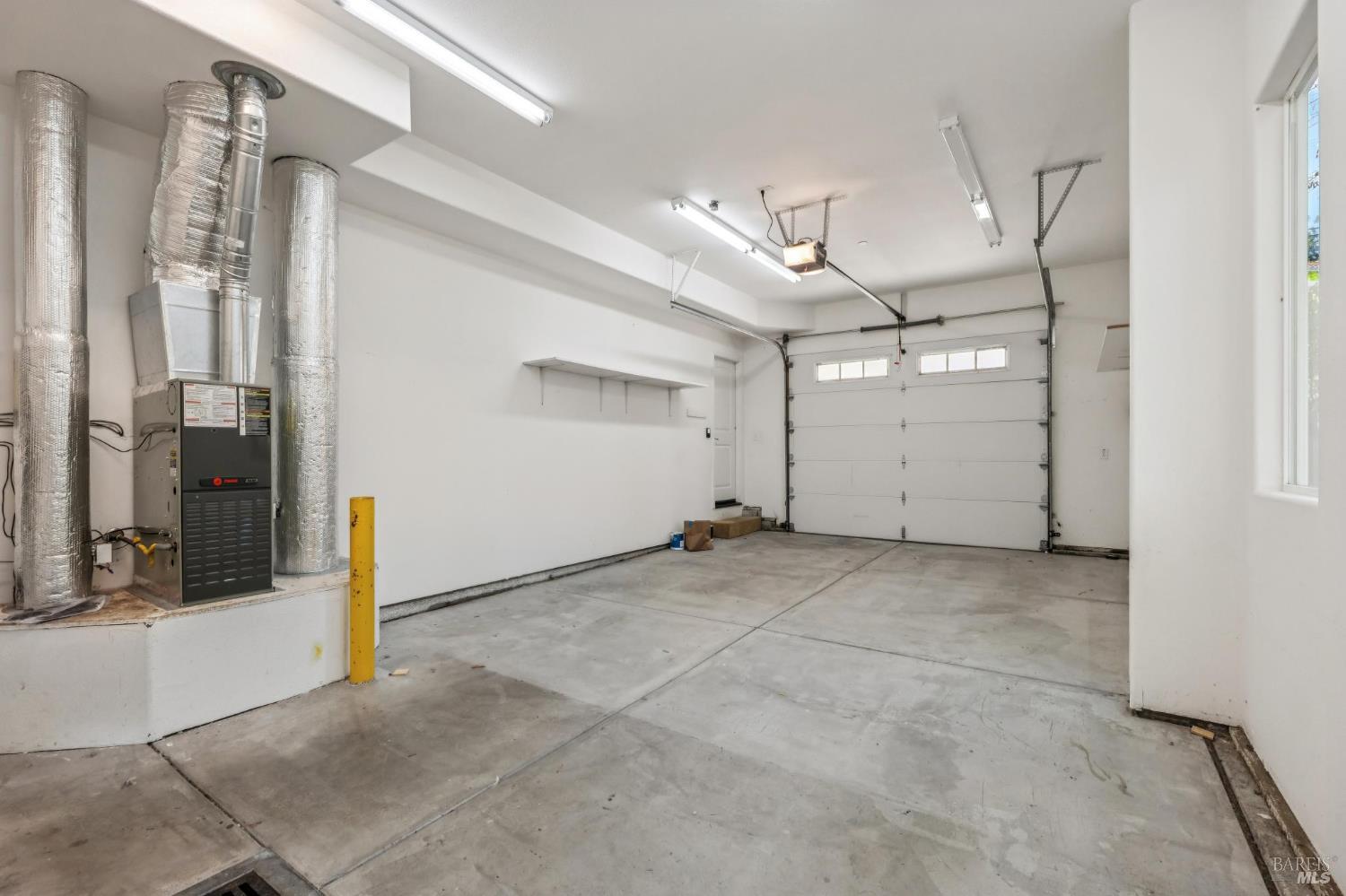 Detail Gallery Image 46 of 58 For 3 Hill Dr, Petaluma,  CA 94952 - 3 Beds | 2/1 Baths