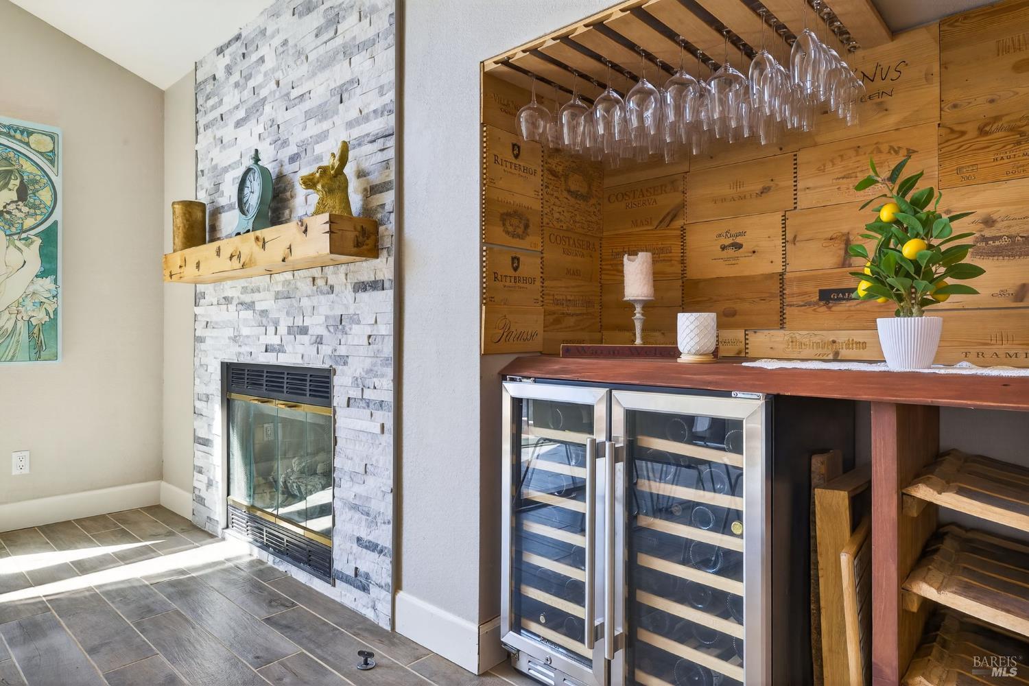 Detail Gallery Image 16 of 47 For 1301 Megan Pl, Rohnert Park,  CA 94928 - 3 Beds | 2 Baths