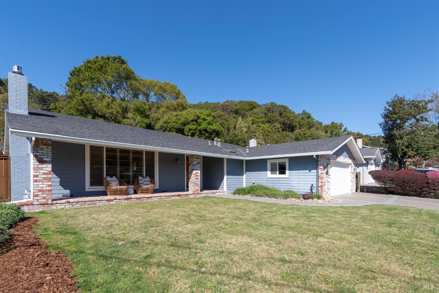 Detail Gallery Image 5 of 48 For 255 Knight Dr, San Rafael,  CA 94901 - 3 Beds | 2 Baths