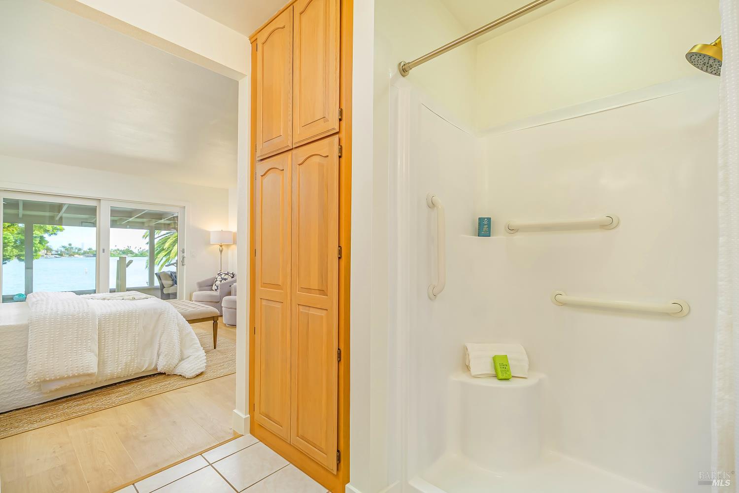 Detail Gallery Image 26 of 37 For 45 Del Oro Lagoon Dr, Novato,  CA 94949 - 3 Beds | 2 Baths