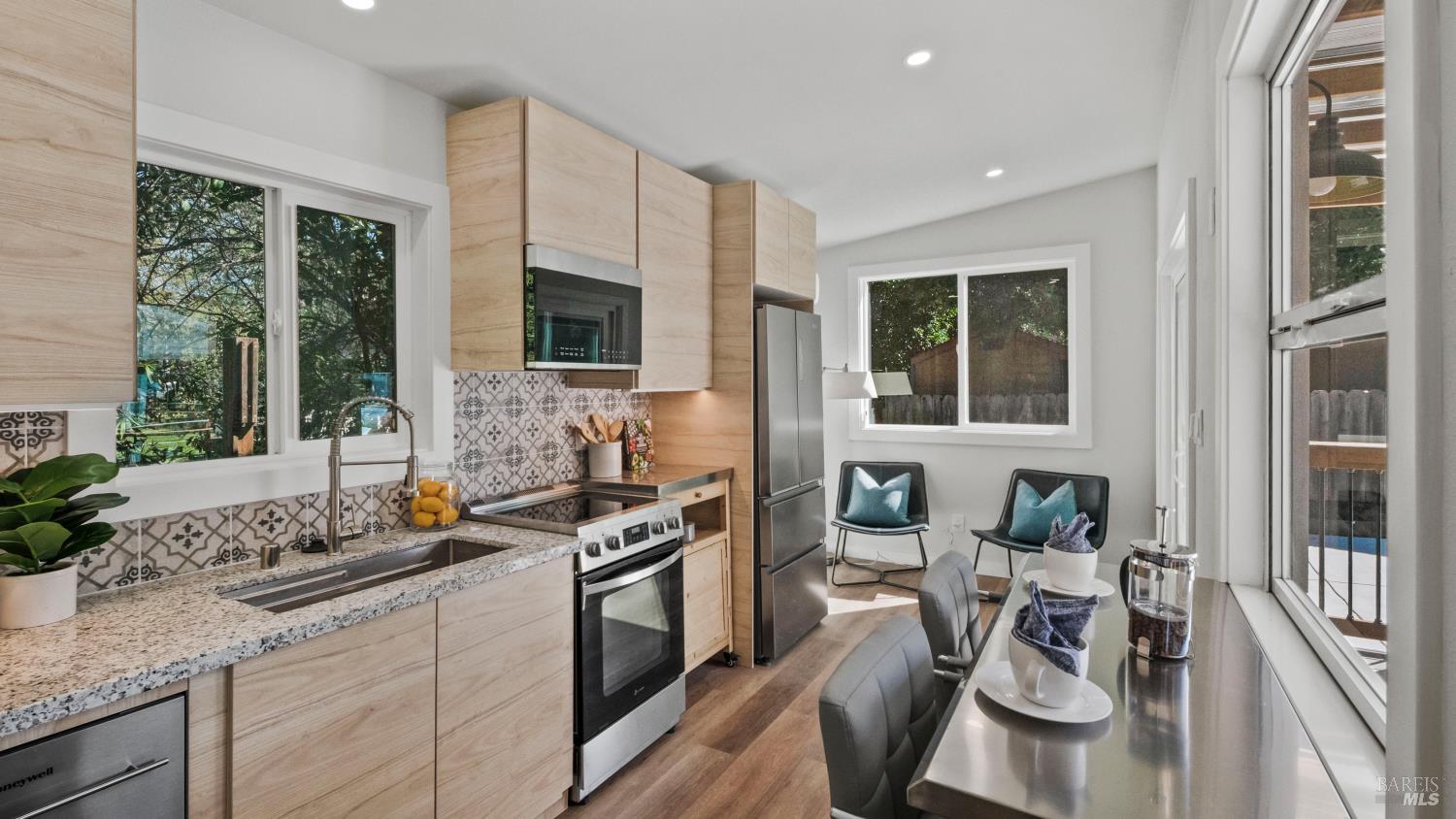 Detail Gallery Image 44 of 70 For 1174 Victory Ln, Concord,  CA 94520 - 2 Beds | 1/1 Baths