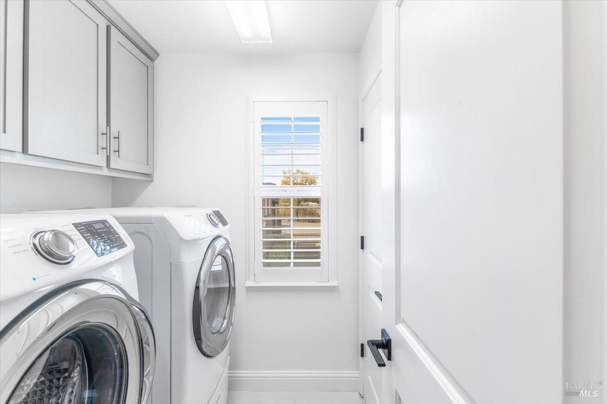 Detail Gallery Image 32 of 49 For 115 Lavender Cir, Healdsburg,  CA 95448 - 3 Beds | 2/1 Baths