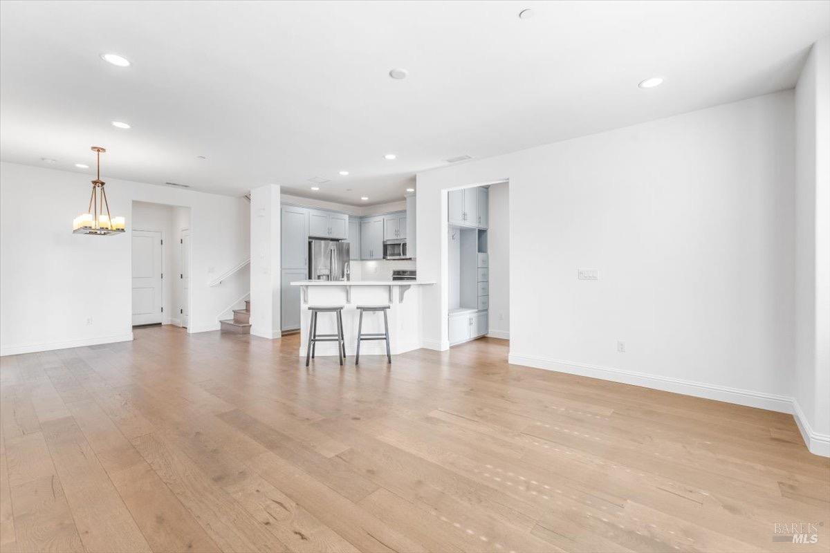 Detail Gallery Image 12 of 49 For 115 Lavender Cir, Healdsburg,  CA 95448 - 3 Beds | 2/1 Baths