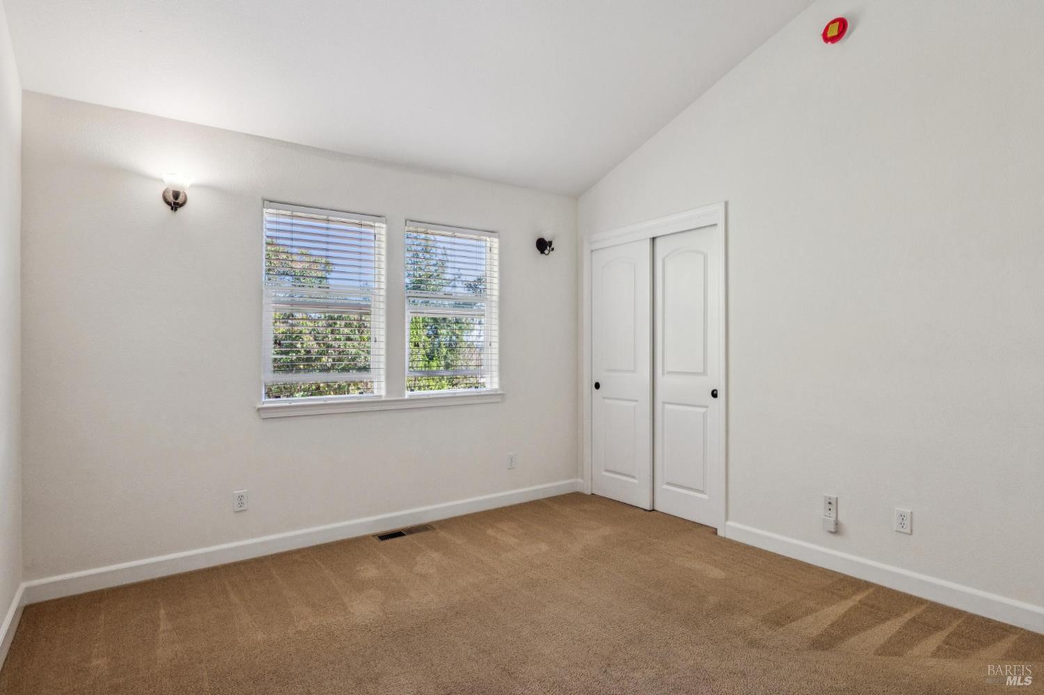 Detail Gallery Image 40 of 58 For 3 Hill Dr, Petaluma,  CA 94952 - 3 Beds | 2/1 Baths