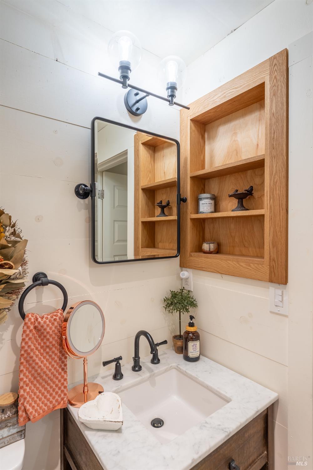 Detail Gallery Image 16 of 39 For 30429 Ridgewood Dr, Potter Valley,  CA 95469 - 1 Beds | 1 Baths