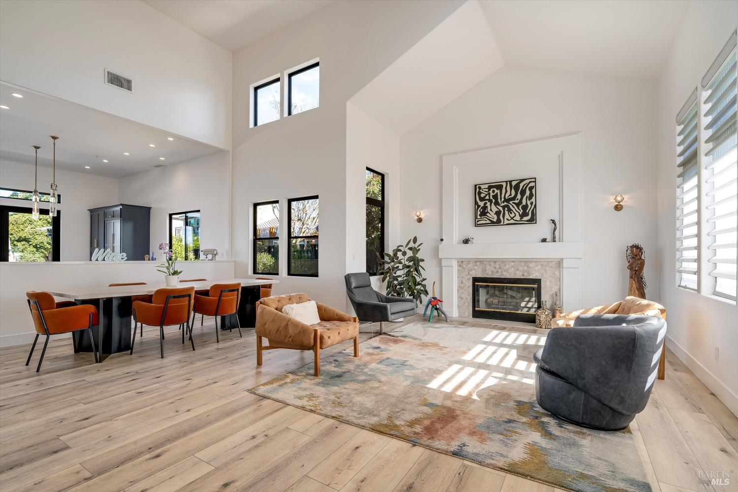 Detail Gallery Image 12 of 77 For 100 S Newport Dr, Napa,  CA 94559 - 4 Beds | 2/1 Baths