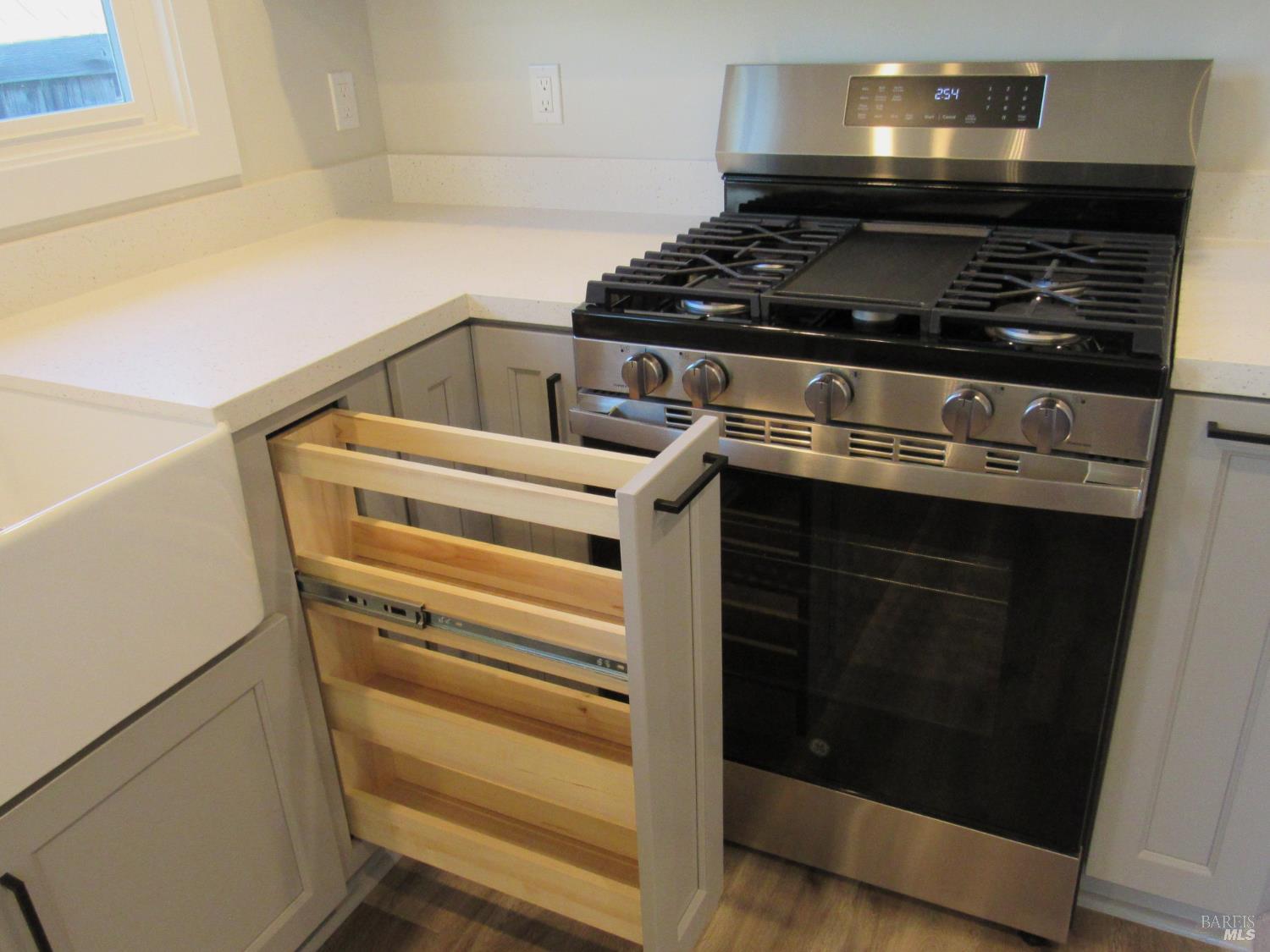 Detail Gallery Image 16 of 27 For 196 Church St, Sonoma,  CA 95476 - 2 Beds | 1 Baths