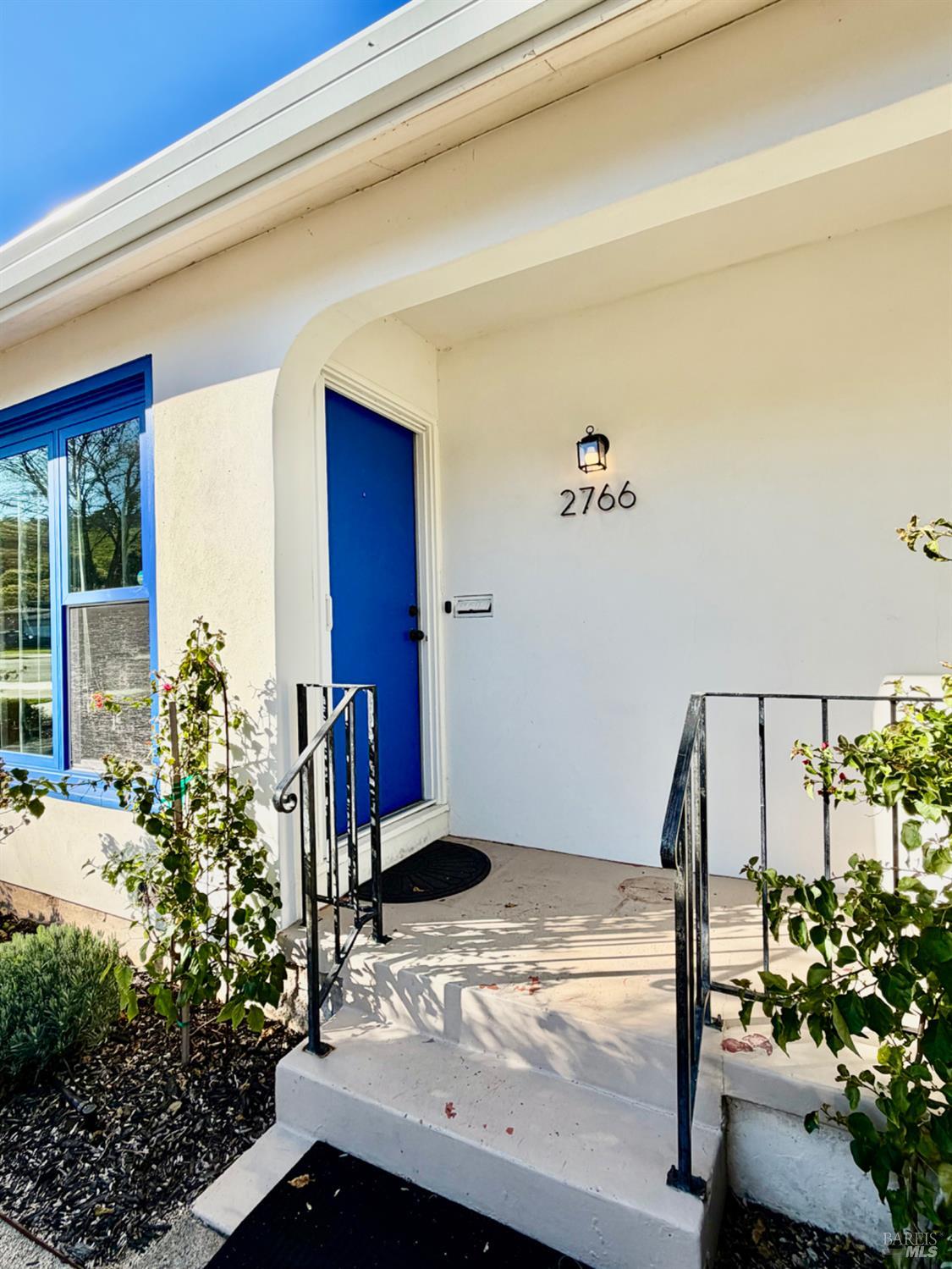 Detail Gallery Image 5 of 55 For 2766 Iowa St, Napa,  CA 94558 - 3 Beds | 1/1 Baths