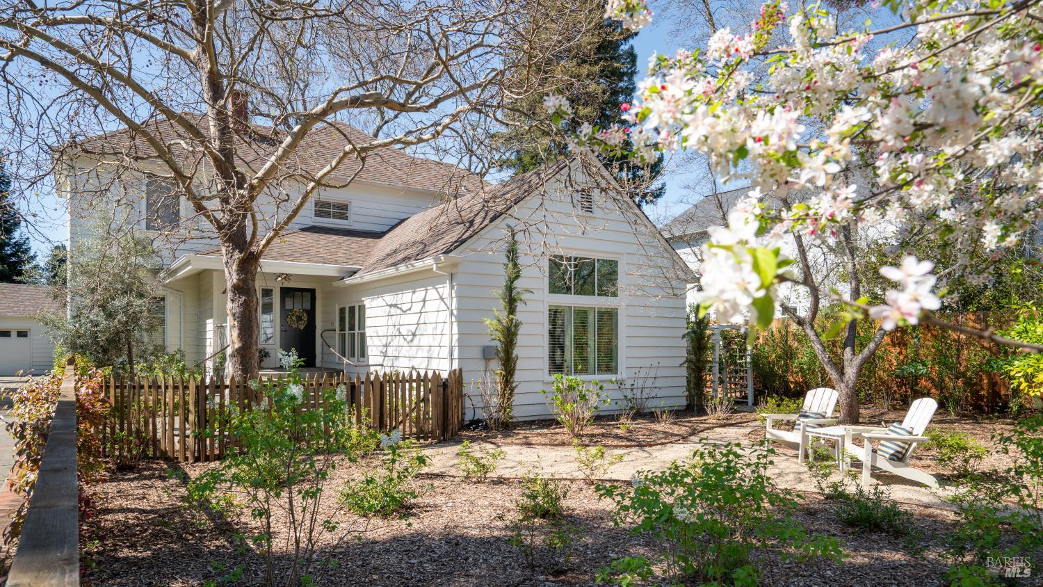 Detail Gallery Image 30 of 30 For 699 Grove St, Healdsburg,  CA 95448 - 4 Beds | 3 Baths