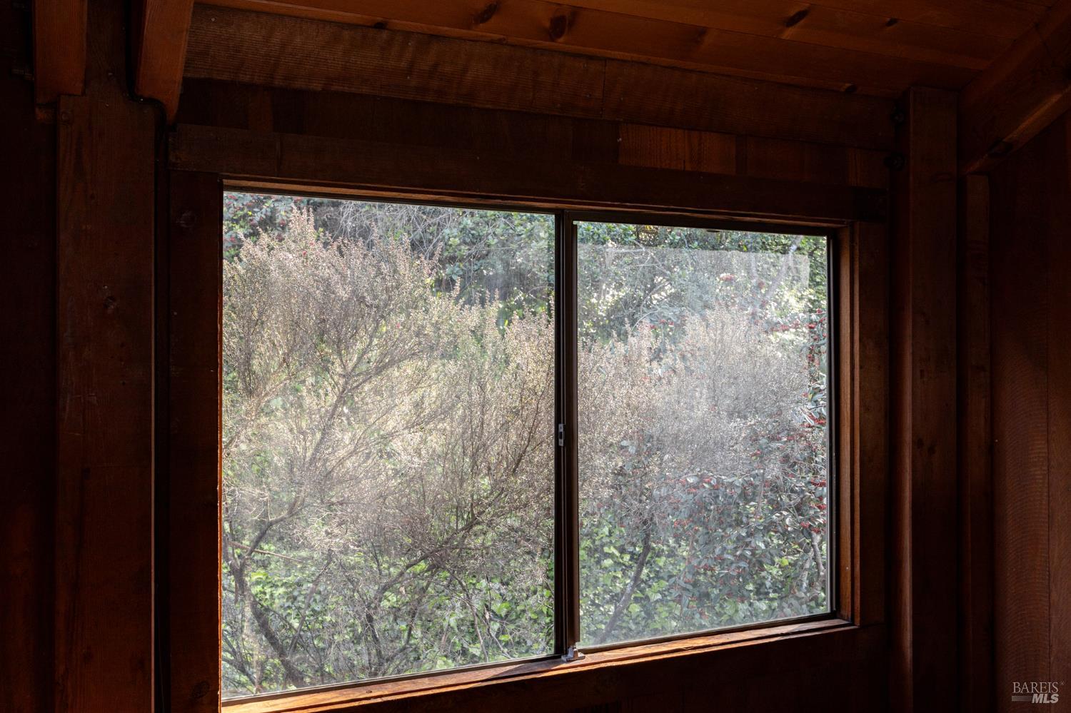 Detail Gallery Image 16 of 29 For 191 Buchanan Dr, Sausalito,  CA 94965 - 2 Beds | 1 Baths