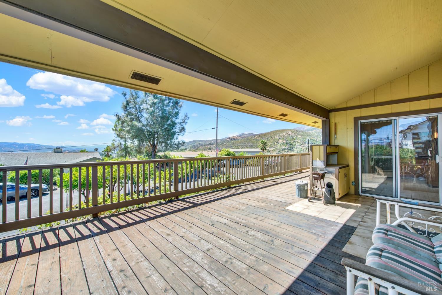 Detail Gallery Image 12 of 68 For 1090 Blueridge Dr, Napa,  CA 94558 - 2 Beds | 2 Baths