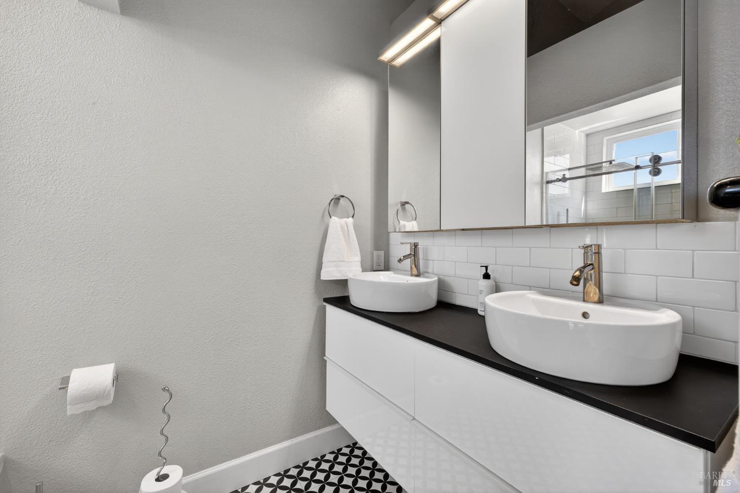 Detail Gallery Image 28 of 47 For 1301 Megan Pl, Rohnert Park,  CA 94928 - 3 Beds | 2 Baths