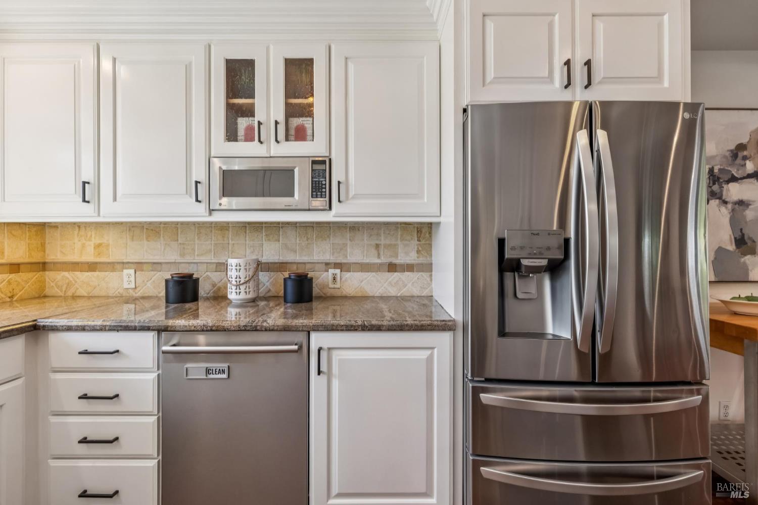 Detail Gallery Image 29 of 64 For 38 Cornell Ave, Larkspur,  CA 94939 - 5 Beds | 3 Baths