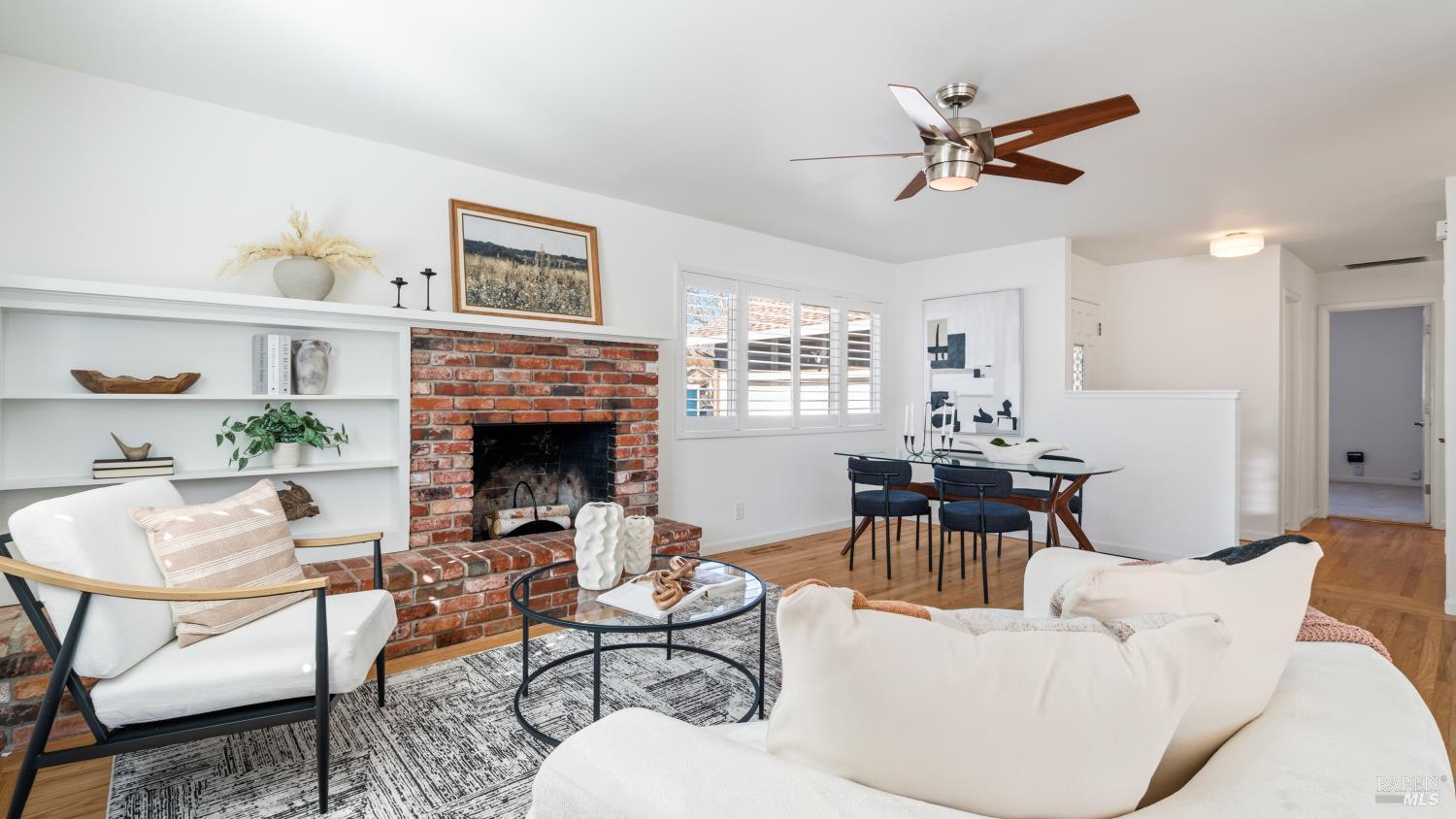 Detail Gallery Image 5 of 34 For 3528 Yale Dr, Santa Rosa,  CA 95405 - 3 Beds | 2 Baths